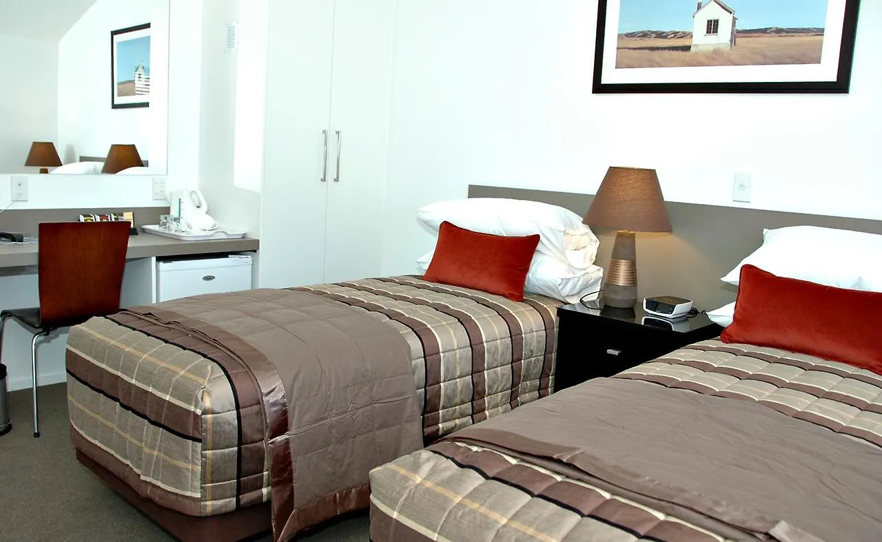 ****  Craythornes Halswell Hotel Christchurch New Zealand